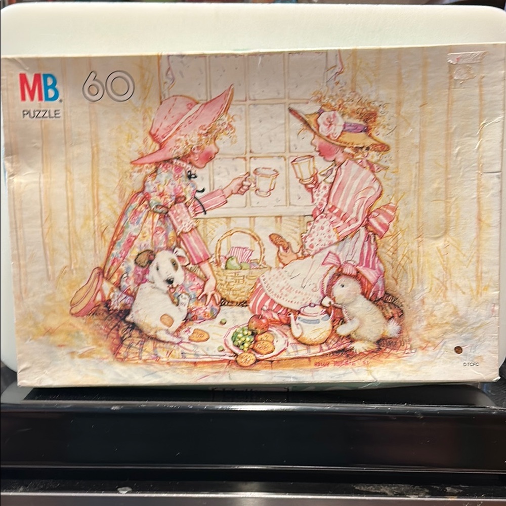 1990 Holly Hobbie Puzzle